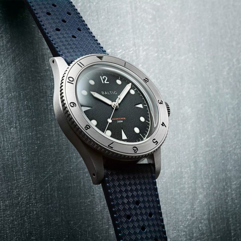 Baltic アクアスカーフ　ブラックシルバー　腕時計