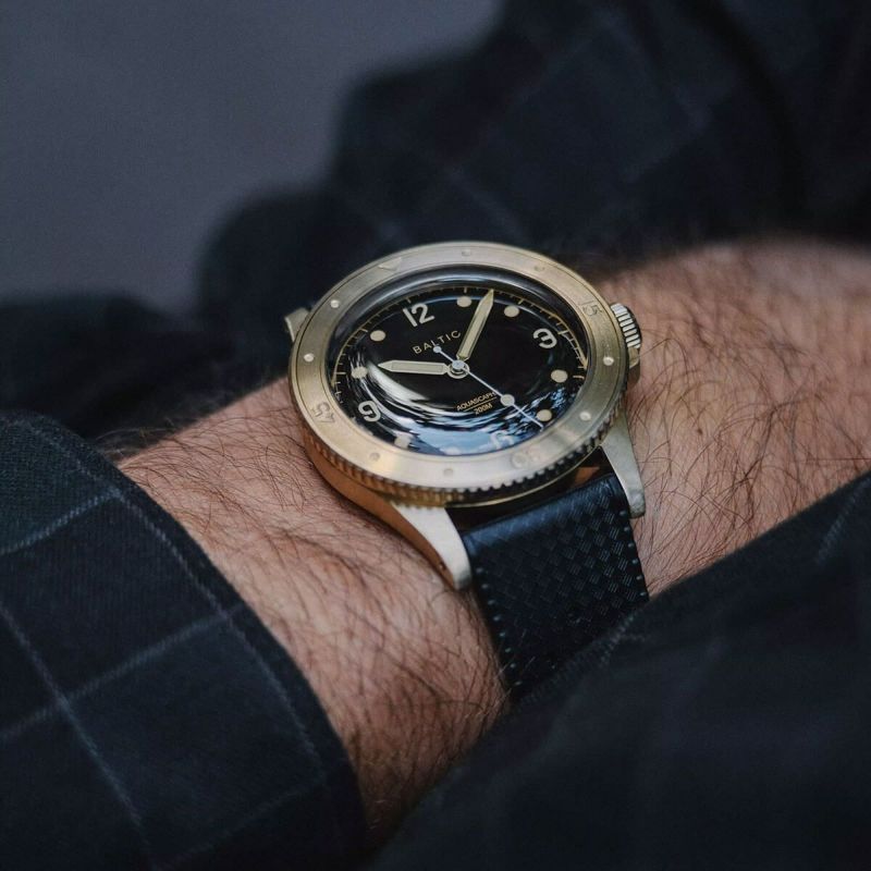 BALTIC WATCHES / バルチック アクアスカーフ ブロンズ ブラックダイアル ブラックトロピックラバーベルト メンズ 男性用 腕時計  おしゃれ ブランド