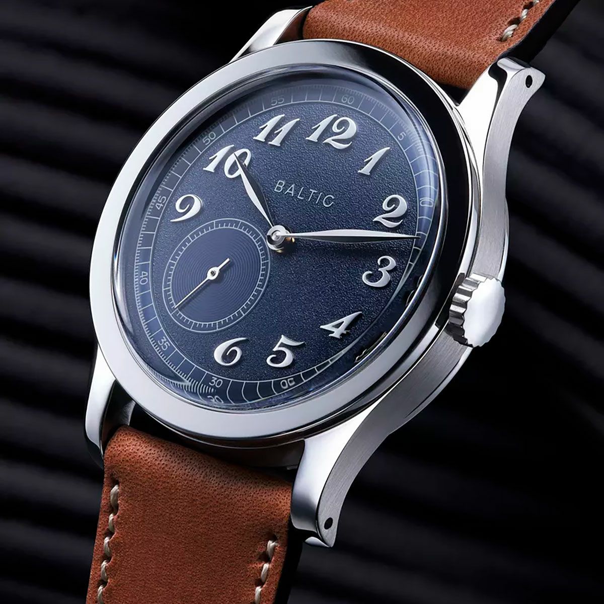 BALTIC WATCHES / バルチック マイクロローター ブルー ライオン 