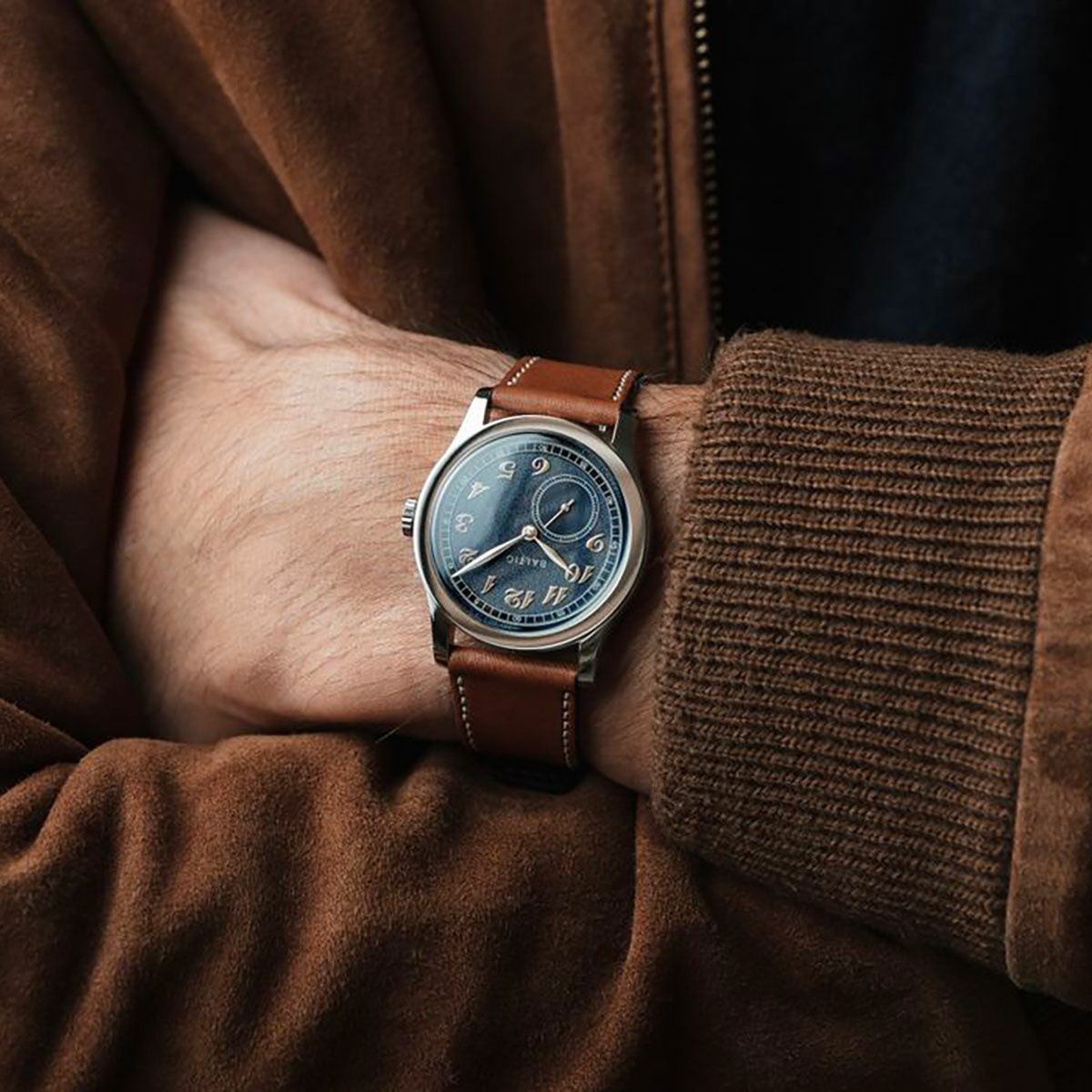 BALTIC WATCHES / バルチック マイクロローター ブルー ライオン 