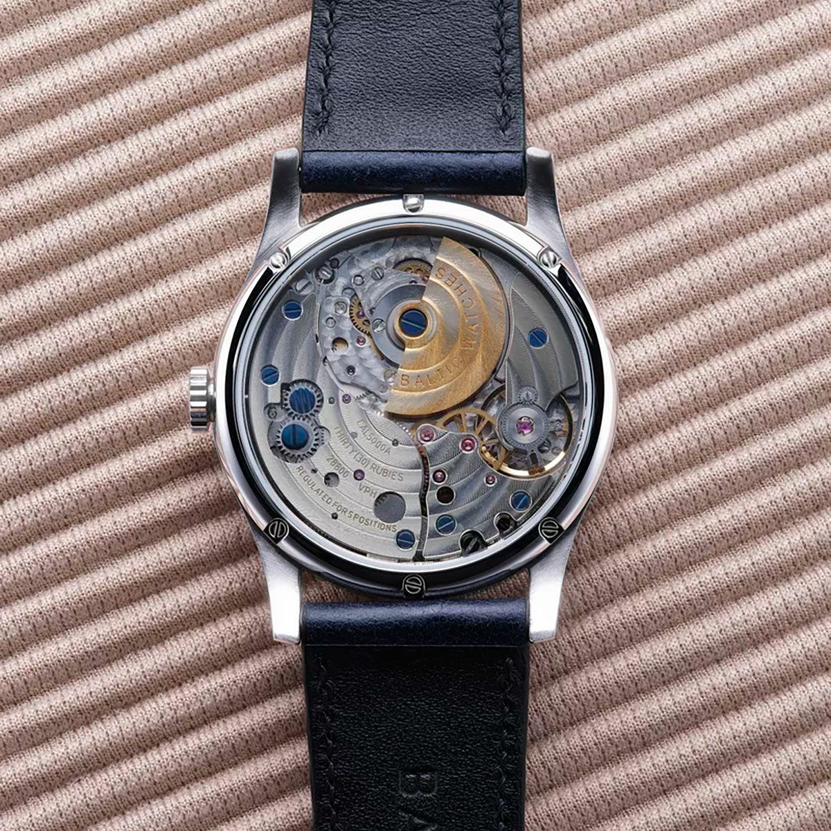 BALTIC WATCHES / バルチック マイクロローター サーモン ネイビー 