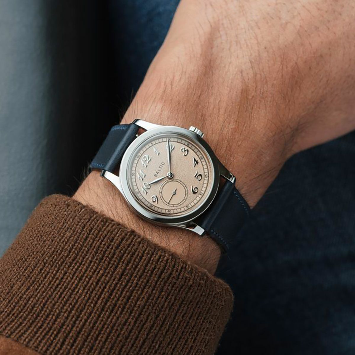 BALTIC WATCHES / バルチック マイクロローター サーモン ネイビー 