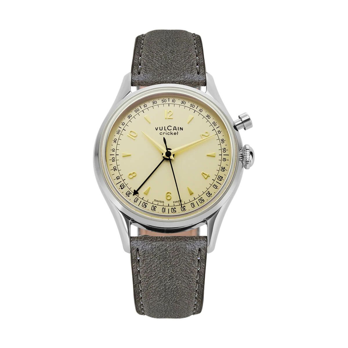 VULCAIN / ヴァルカン クリケット トラディション 36mm ステンレススティール ケース サファイア ケースバック セミマット エッグシェル ダイアル ゴールド インデックス グレー カーフレザー ストラップ スチール ピンバックルの公式ECサイト掲載画像