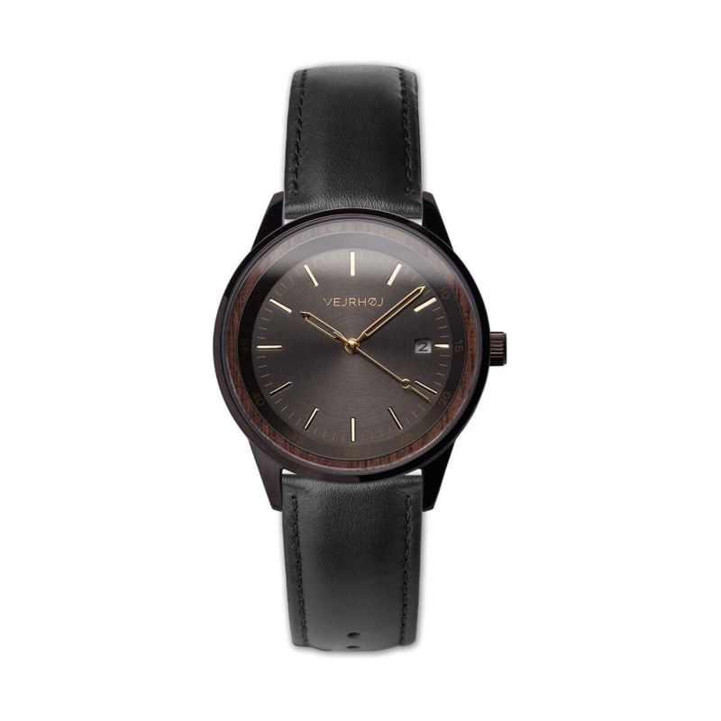 VEJRHOJ / ヴェアホイ A01 blackの公式ECサイト掲載画像