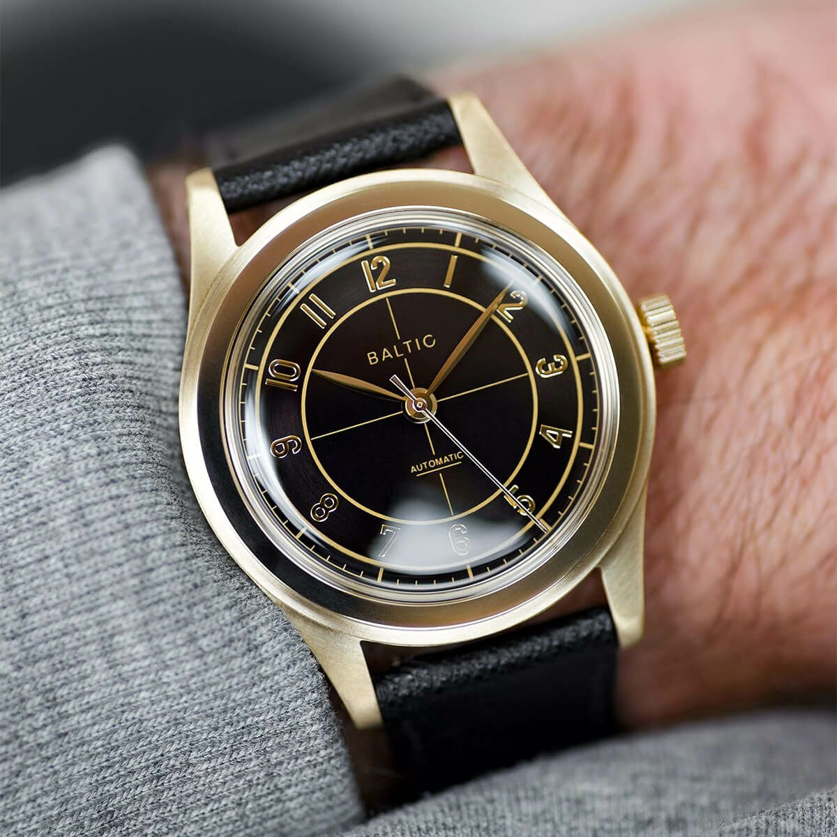 BALTIC WATCHES / バルチック HMS 002 GOLD PVD - BLACK メンズ 男性用 