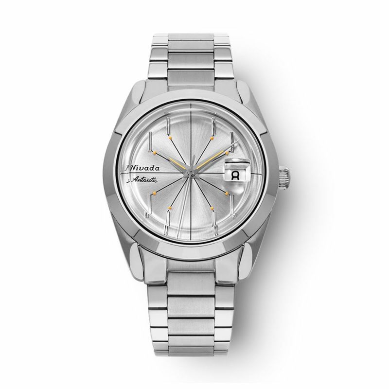 Nivada Grenchen / ニバダ グレンヒェン アンタークティック スパイダー デイト ステンレススチール フラットリンク ブレスレットの公式ECサイト掲載画像