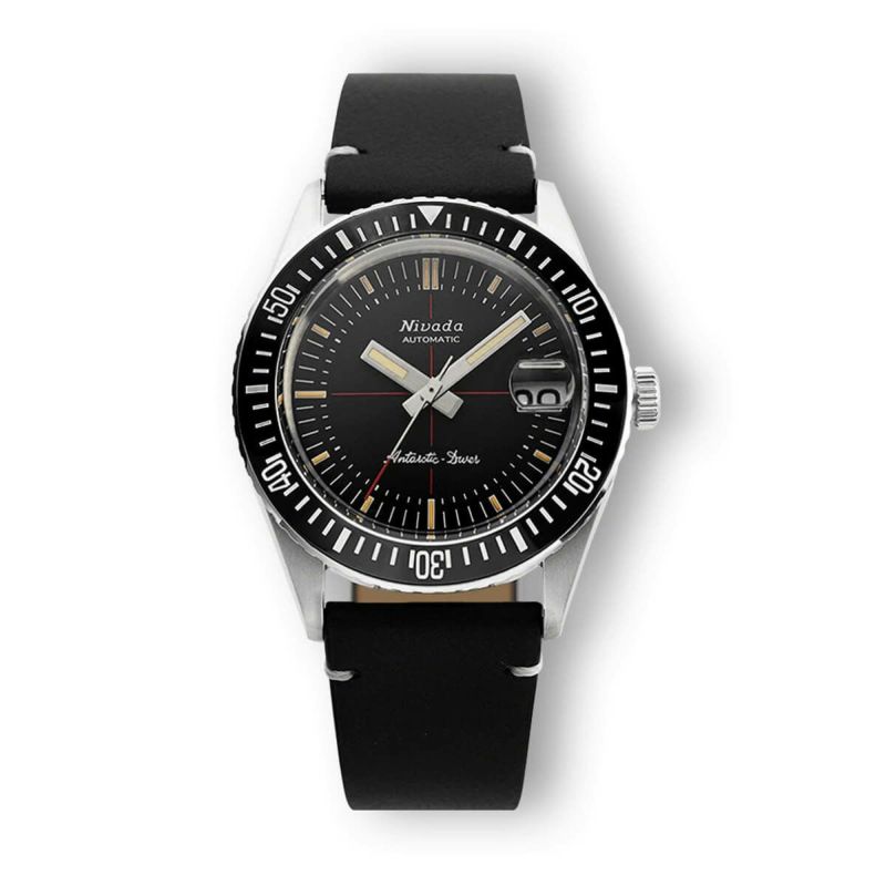 【受注販売】Nivada Grenchen / ニバダ グレンヒェン アンタークティック ダイバーデイト ブラック レザー ホワイトステッチの公式ECサイト掲載画像