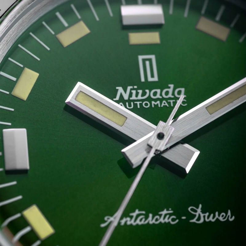 NIVADA 自動巻き 腕時計 グリーン NivadaGrenchen | ［世界75本限定］Nivada Grenchen / ニバダ