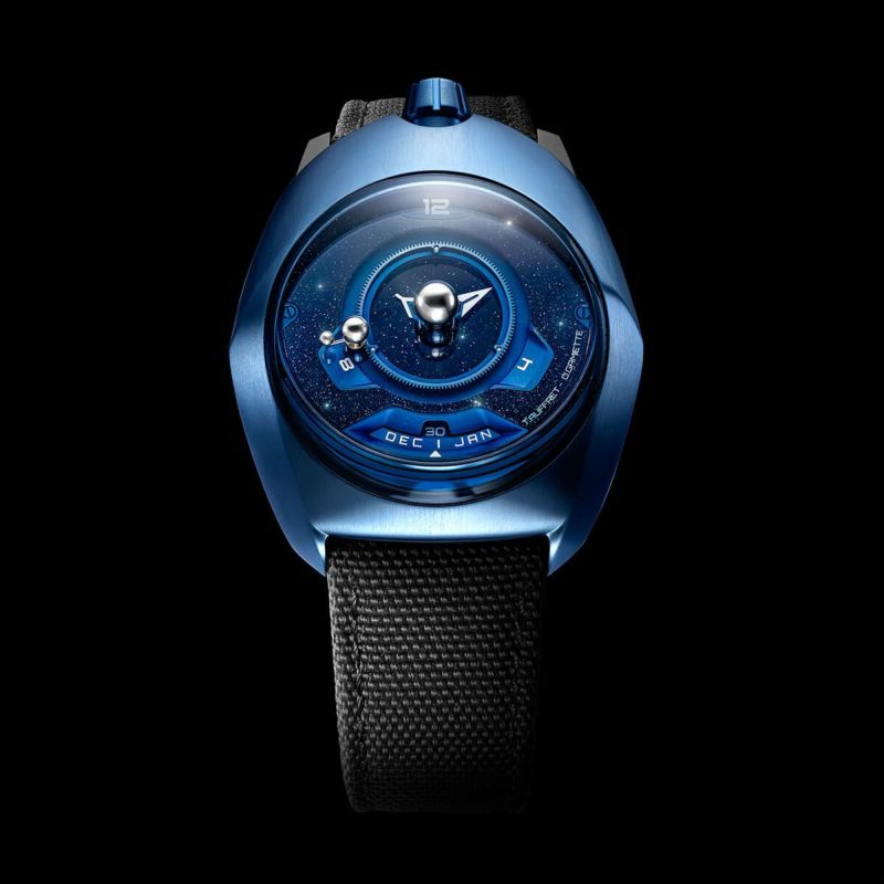 SPACEONE / スペースワン ［世界限定200本］テリリウム アベンチュリン ダイヤル ブルー チタニウム ブラック ファブリック ストラップの公式ECサイト掲載画像